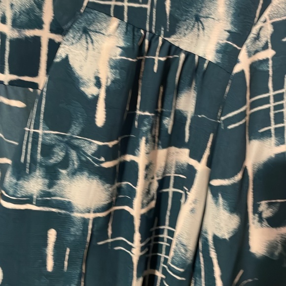EUC 3/4 sleeve button up abstract print dress - Picture 2 of 4